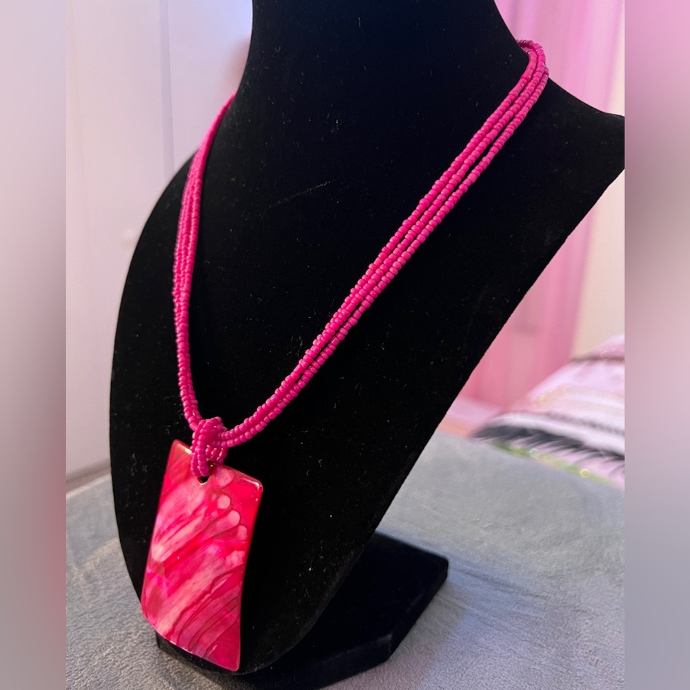 Elegant Pink Beaded Necklace